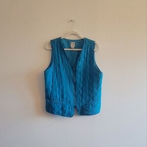 100% silk bright blue Clio vest with diamond quilting